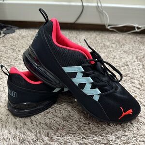 Women’s Running Shoes